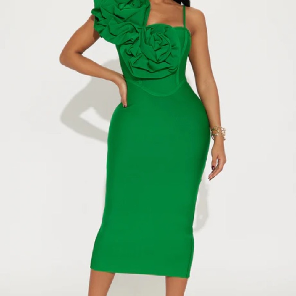 Elegant Green Midi Dress